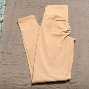 TYC Force Scrunch Butt legging